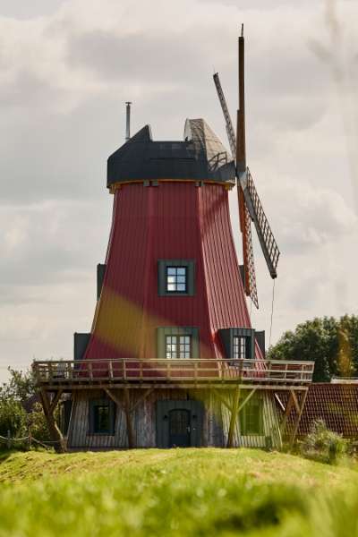 Historic mill is brought back to life with rib sheets, An der Fähre 3, 25573 Beidenfleth, Germany
